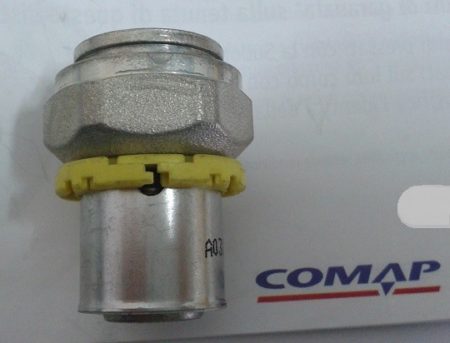 RACCORDO MULTISTRATO GAS DADO LIBERO CON GUARNIZIONE PIANA 16X1/2 COMAP